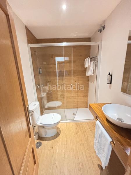 Foto 9c4aa8ad-86cb-46a5-8ff9-8817a769f0df. Edificio en Somo Ribamontán al Mar