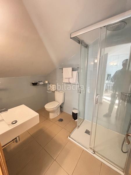 Foto bd29d21c-8712-4e45-91a9-ba95551cd3e9. Edifici a Somo Ribamontán al Mar