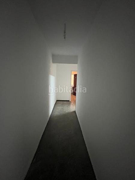 Foto af73e19e-e725-4ff5-a4d6-f099a24e60d1. Local comercial a calle alonso 5 a Cuatro Caminos Santander