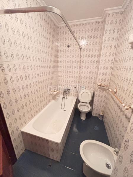 Foto af149b8f-4c61-44da-ae67-f0a072994db6. Etagenwohnung mit heizung in Centro Torrelavega