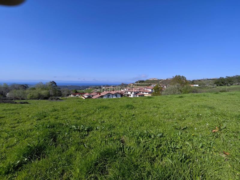 Foto aad45910-83c3-47cf-aaab-716ae4b047d1. Terreny residencial a Udías