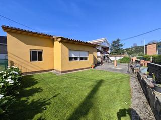 Casa a Reocín. Casa de planta baja en caranceja