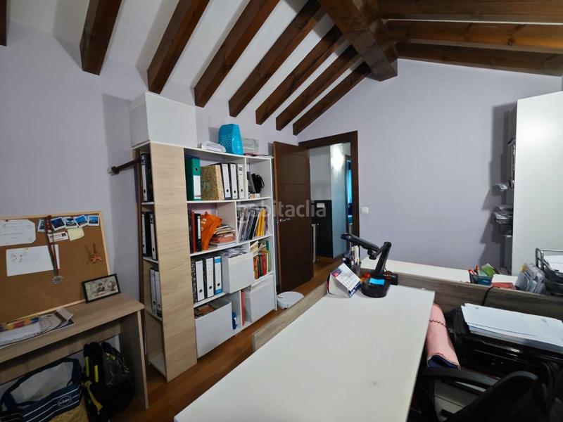 Foto b29f9323-a395-4432-96ff-e4a9f6cbf7d6. Casa amb calefacció aparcament a Reocín