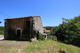 Casa a Val de San Vicente. Casa para reformar de piedra