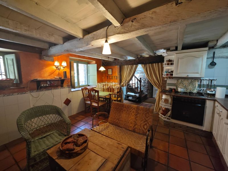 Foto a493278f-e7bb-428e-9685-99b4fd8009a3. Casa a Cabuérniga