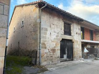 Haus in Mazcuerras. Cuadra de piedra con gran potencial