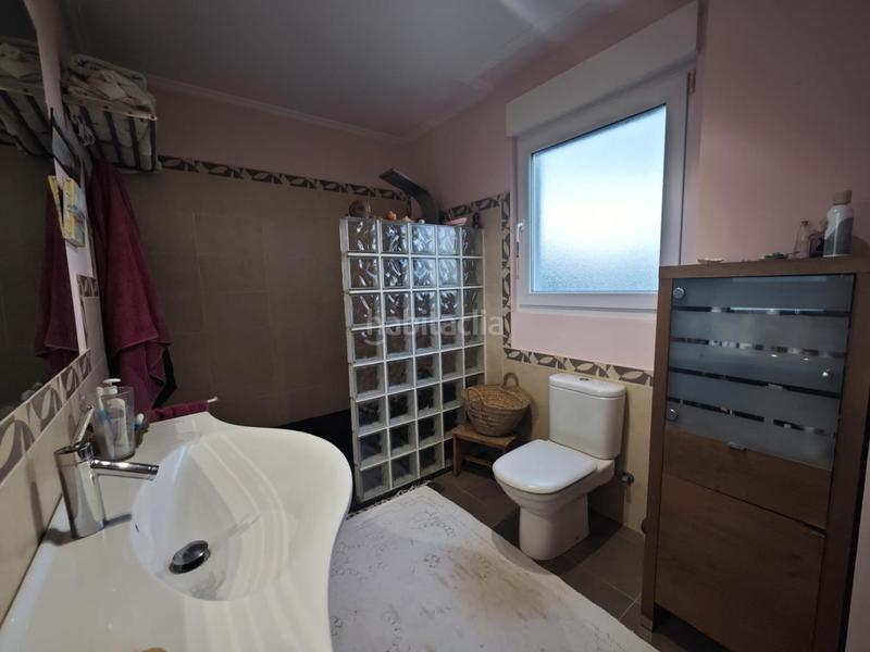 Foto fc4fc411-c0eb-445f-9a38-c1a26121a339. Casa amb calefacció a Cabezón de la Sal