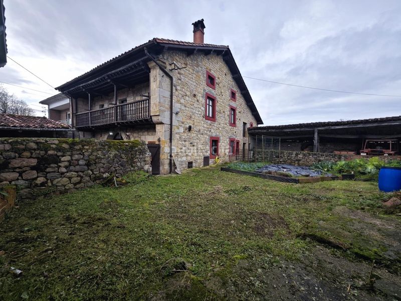 Foto d7b20df8-bb83-4477-9408-9b5e4261f571. Casa a Mazcuerras
