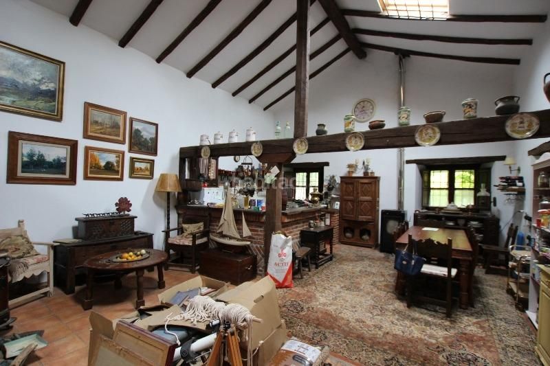 Foto d916a525-99a1-4b09-9324-f90c7085f4a8. Casa amb calefacció a Tojos (Los)