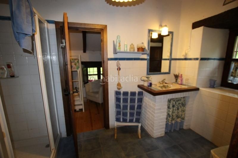 Foto f7d28f8f-af8e-4035-88b5-dbca548fa489. Casa amb calefacció a Tojos (Los)