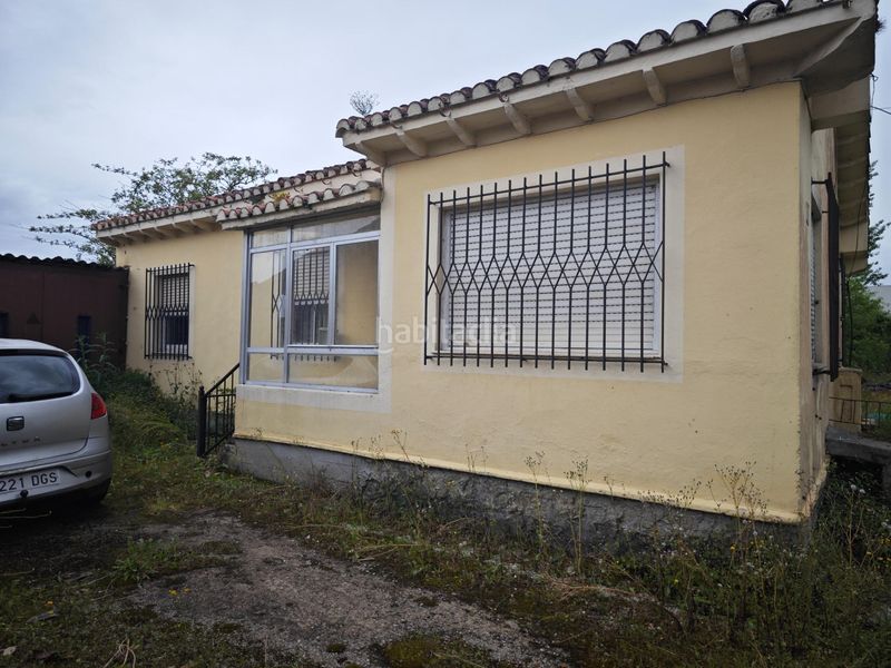 Foto 370e1229-a8c8-49d1-9c19-76750968dd2f. Casa  independiente en ganzo con gran potencial en Torrelavega