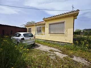 Casa en Cerezo - Aspla - Torres. Casa independiente en ganzo torrelavega con gran potencial
