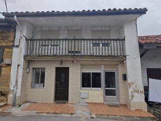 Maison à Ruente. Casa para reformar con tejado en buen estado