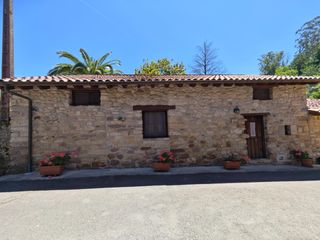 Haus in Mazcuerras. Refugio de piedra en herrera de ibio