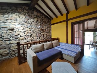 Maison à Mazcuerras. Casa de piedra con terraza y barbacoa
