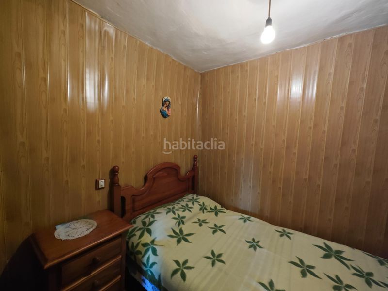 Foto 97ec956e-bbee-47fc-bd10-58133522c9b7. Casa adossada a Alfoz de Lloredo