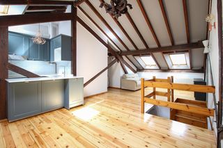 Affitto Duplex in Calle casimiro sainz 17a. Atico en casimiro sainz