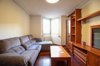 Lloguer Pis  Calle respuela. Vivienda con plaza de garaje y trastero en bezana lago