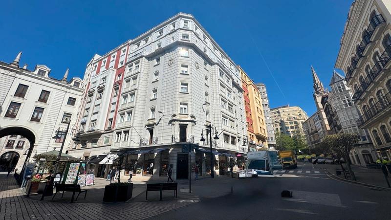 Foto 23a3ad57-0840-4106-9b1f-e08eea1d1f87. Piso en Centro - Ayuntamiento Santander