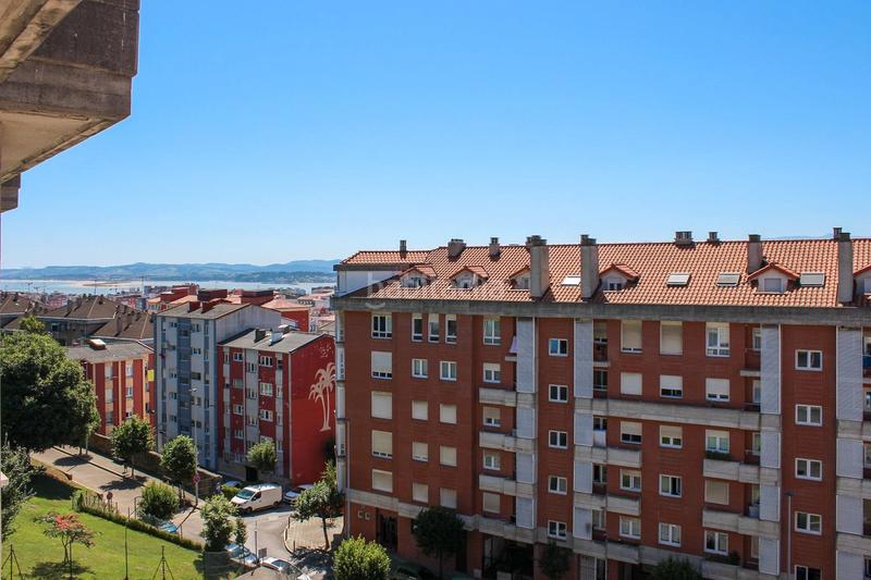 Foto a948e9b3-6661-4abf-b872-43ca4ebac702. Dúplex amplio dupluex orientado al sur con garaje y trastero en Santander