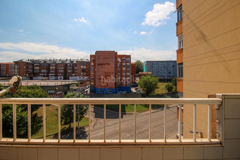 Foto 4e2eab44-d998-49f0-8e12-8f3685e4d9e2. Piso vivienda con amplia terraza en camilo alonso vega en Santander