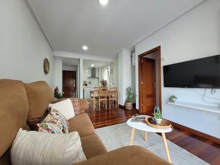 Appartement à Cudón. Venta apartamento en cudon con plaza de garaje y trastero