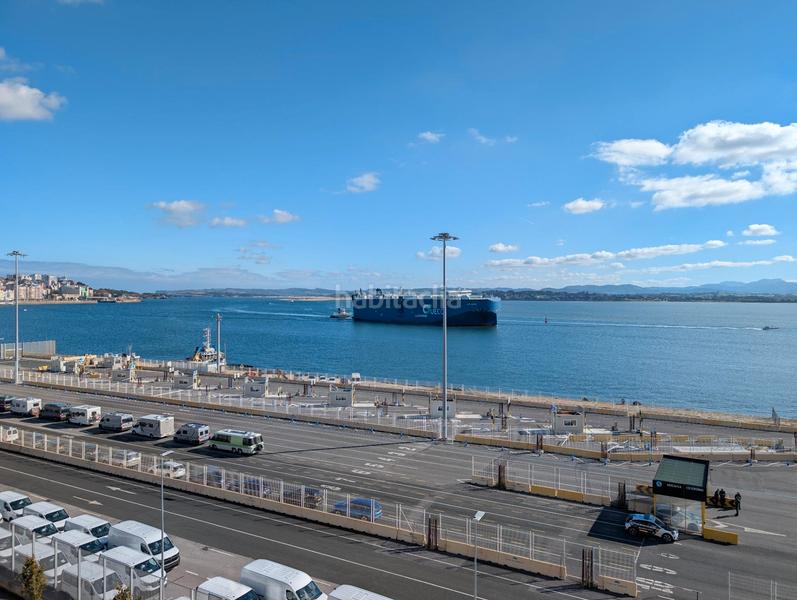 Foto fab9eb62-5287-49e4-a9dd-9703fceed206. Alquiler piso en primera linea con vistas a la bahia en Santander