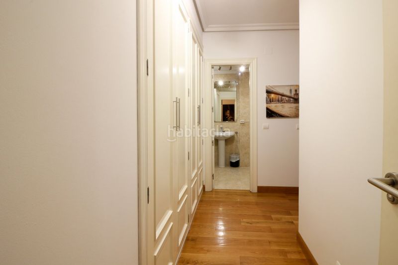 Foto 86bd21a1-943f-4b19-a968-c0596314b0f9. Pis amb calefacció aparcament a Centro - Ayuntamiento Santander