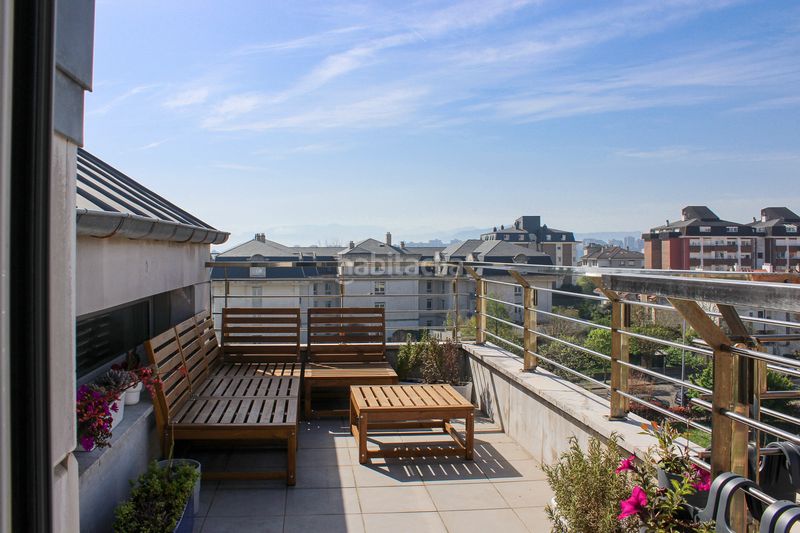 Foto 1525750f-e20a-466f-8923-3864e00f8c5c. Dúplex amb calefacció aparcament piscina a Valdenoja Santander