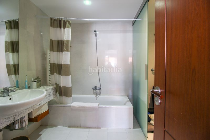 Foto 2bb4f4f6-4f22-4c6e-a043-4caac768ba07. Dúplex amb calefacció aparcament piscina a Valdenoja Santander