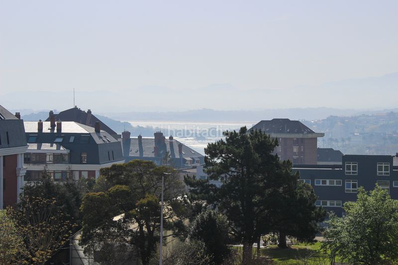 Foto 82cb8fe6-0f23-4e5f-87ef-687beb7bd088. Dúplex amb calefacció aparcament piscina a Valdenoja Santander