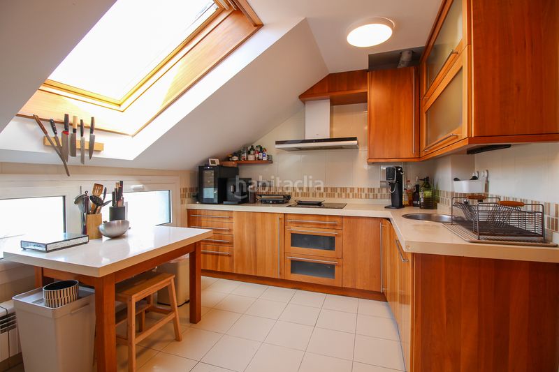 Foto d43ea9fb-e258-4fa0-96c5-fab5f9528017. Dúplex amb calefacció aparcament piscina a Valdenoja Santander