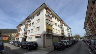 Lloguer Pis  Barrio la penilla 2a. Coqueto atico amueblado  en el centro de l apenilla de cayon-asc