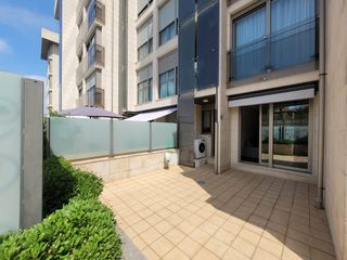 Miete Etagenwohnung in Calle bernardo lavín 32a. Alquiler para fijo  de un bajo con terraza en astillero con gara