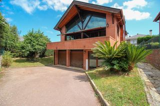 Xalet  Urbanización pinamar 7. Exclusivo chalet independiente en parcela de 540 m2 en residenci