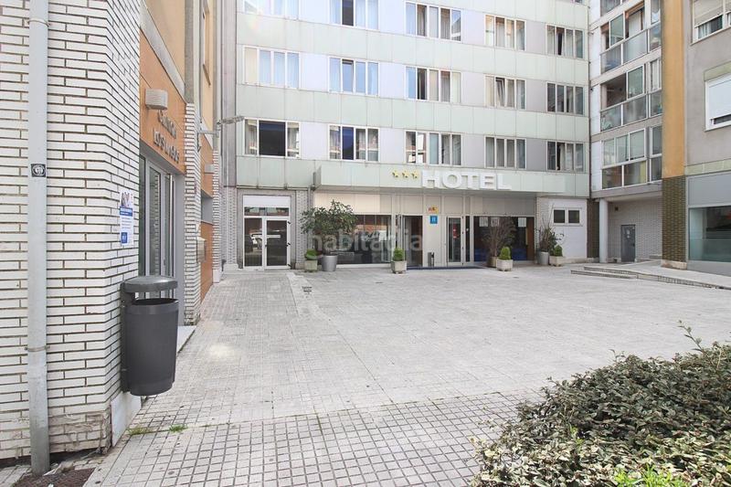 Foto e1bdf46b-9bba-4d85-9ce4-34edb53c9262. Local comercial amb calefacció a Bezana - Prezanes Santa Cruz de Bezana