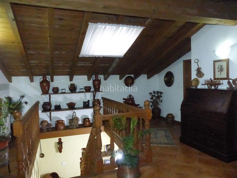 Foto f16f45df-d02f-494f-be4b-538ab7ff6466. Casa con riscaldamento parcheggio in Tanos Torrelavega