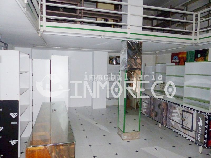 Foto e5e8b174-e0cc-4eb5-8bd9-62e4450847f3. Local comercial a Centro Torrelavega