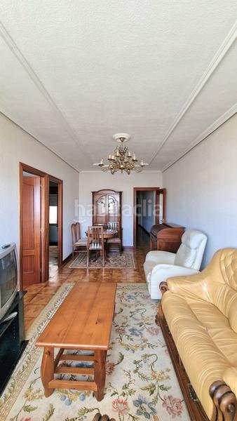 Foto 2b6fa08f-0a71-4b8f-a222-c7ecfa4655e1. Piso  en venta en inmobiliaria, 3 dormitorios. en Torrelavega