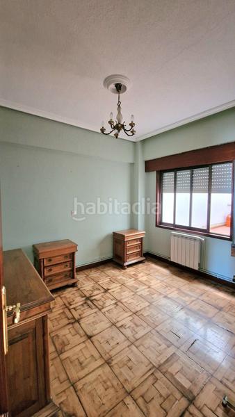 Foto a32d9e00-046d-4443-8ac5-5918ebeeaf83. Piso  en venta en inmobiliaria, 3 dormitorios. en Torrelavega