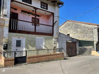 Maison à Udías. Casa en venta en la virgen, 4 dormitorios.