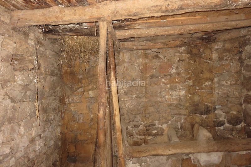 Foto b7cf3e4b-4a69-4ff4-b82d-e7f7397b7d3d. Casa a Valderredible