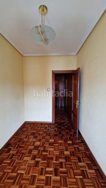 Foto d9996c76-78be-42f1-8a32-939679221271. Piso  en venta en Centro, 3 dormitorios. en Centro Torrelavega