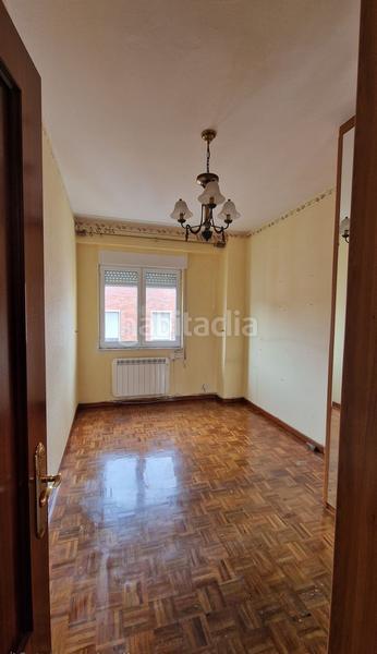 Foto f7fb393c-094c-45d3-afd4-3aa635e06243. Piso  en venta en Centro, 3 dormitorios. en Centro Torrelavega