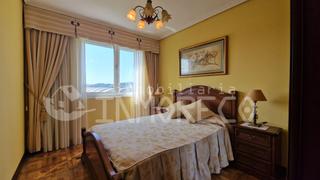Location Appartement à Nueva Ciudad. Piso en alquiler en tanos, 3 dormitorios.