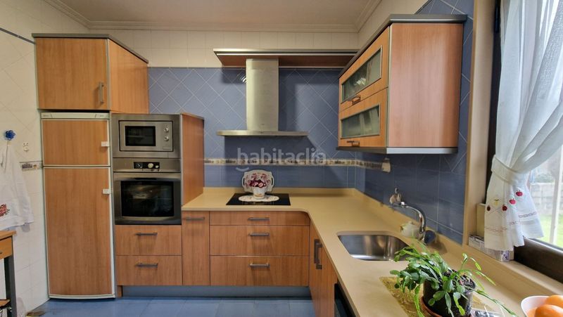 Foto 653b06ea-3340-448b-9f1d-8749989f9e46. Casa amb calefacció aparcament a Cerezo - Aspla - Torres Torrelavega