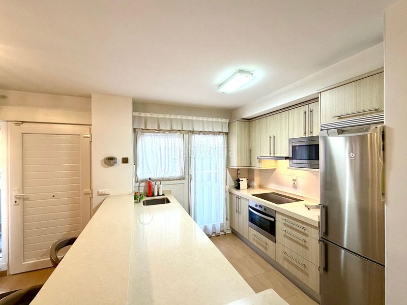 Foto 4a8d8adb-803e-46ca-bc07-e5e5c0faff35. Pis amb calefacció aparcament a Cudón Miengo