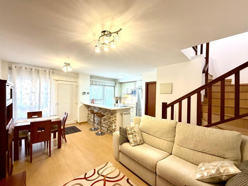 Foto d064a0c2-6136-47ed-bfa8-cd8a449bc25e. Pis amb calefacció aparcament a Cudón Miengo