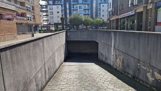 Parking voiture à Covadonga - Campuzano - Ciudad Vergel. Garaje en venta en avenida del besaya.