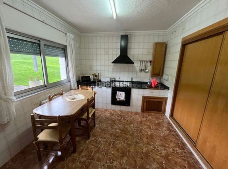 Foto b593aac9-01f7-4233-89b0-d03a72143872. Casa amb calefacció aparcament a Bárcena de Cudón - Gomazo Miengo